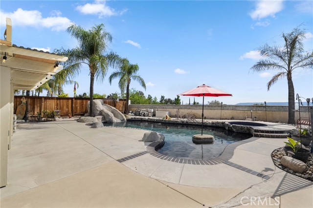 23573 Spindle Way, Murrieta CA: https://media.crmls.org/medias/7412ba41-97d6-4e0c-984b-90c7cc46f11e.jpg