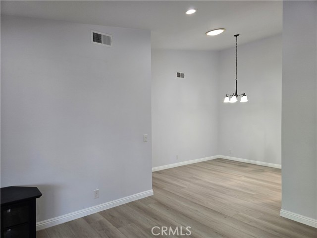 Detail Gallery Image 5 of 22 For 13504 La Jolla Cir #F,  La Mirada,  CA 90638 - 2 Beds | 2 Baths