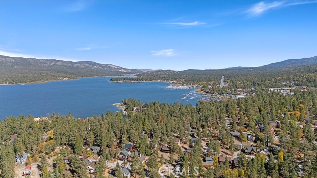 534 Highland, Big Bear Lake CA: https://media.crmls.org/medias/741304e5-852f-4f3a-9c0d-d292ab1fc13b.jpg