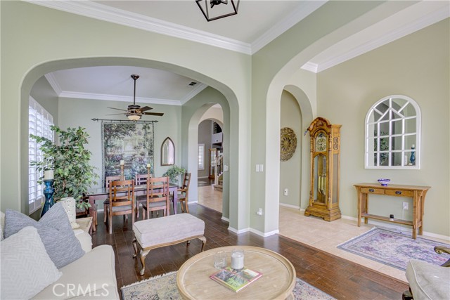 Detail Gallery Image 9 of 49 For 31972 Calle Balareza, Temecula,  CA 92592 - 4 Beds | 2/1 Baths