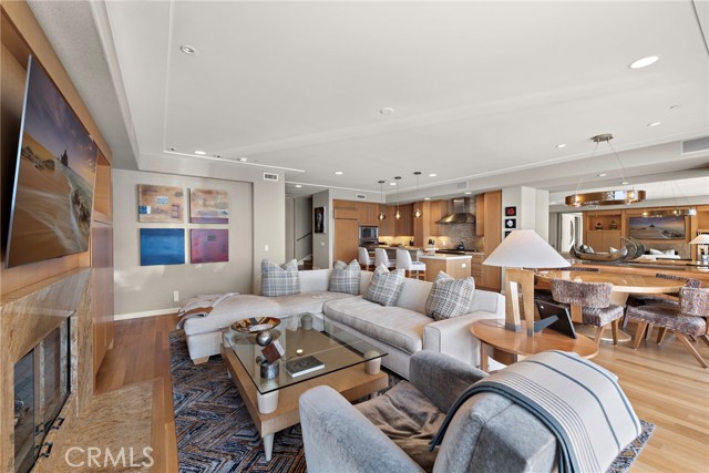 Detail Gallery Image 9 of 38 For 1603 S Coast Hwy #F,  Laguna Beach,  CA 92651 - 3 Beds | 3 Baths