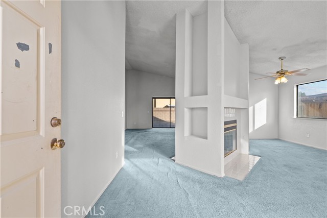 Detail Gallery Image 5 of 35 For 3252 Voyager, Rosamond,  CA 93560 - 3 Beds | 2 Baths