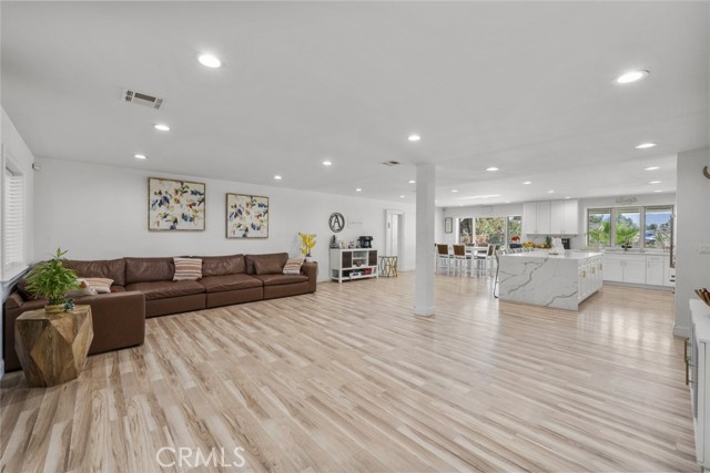 2556 W Avenue N 4, Palmdale CA: https://media.crmls.org/medias/7415a782-fcb8-4785-8288-83c079a0dc11.jpg