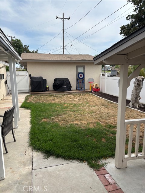 Image 12 of 15 For 761 Rosecrest Avenue