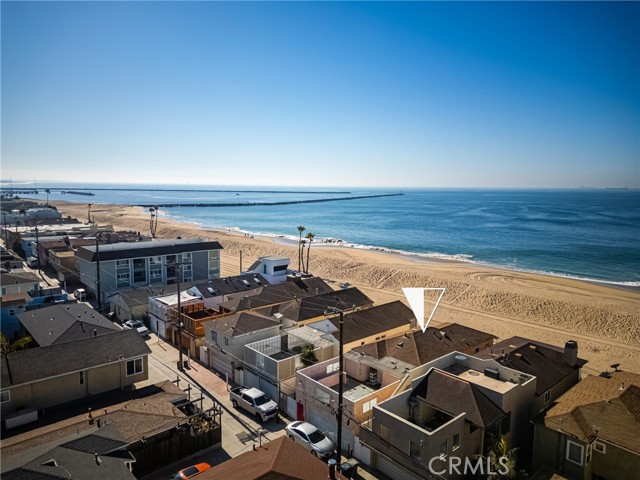 1207 Seal Way, Seal Beach CA: https://media.crmls.org/medias/7415d983-6610-4539-aae7-778389af02b8.jpg