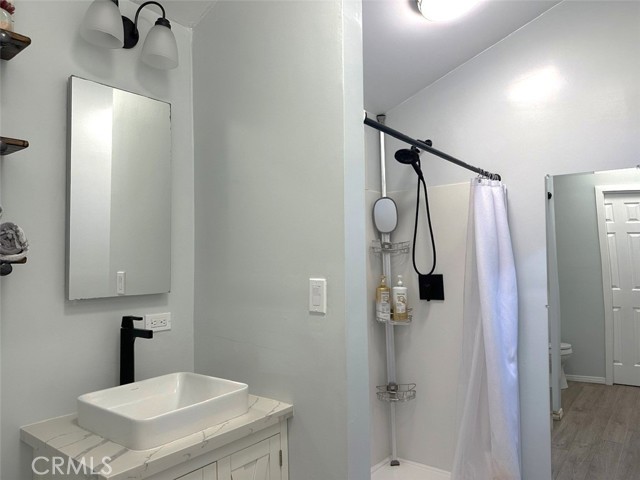 Detail Gallery Image 10 of 14 For 435 8th St, Hermosa Beach,  CA 90254 - 1 Beds | 1 Baths
