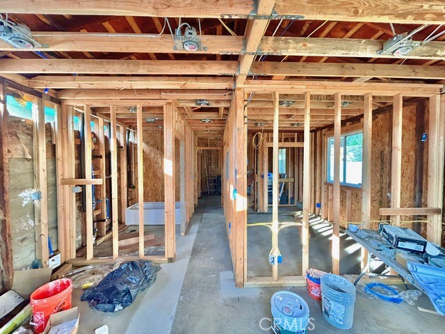 15021 15023 Sylvan, Van Nuys CA: https://media.crmls.org/medias/741673eb-0d93-490b-afd1-a49d06c5d200.jpg