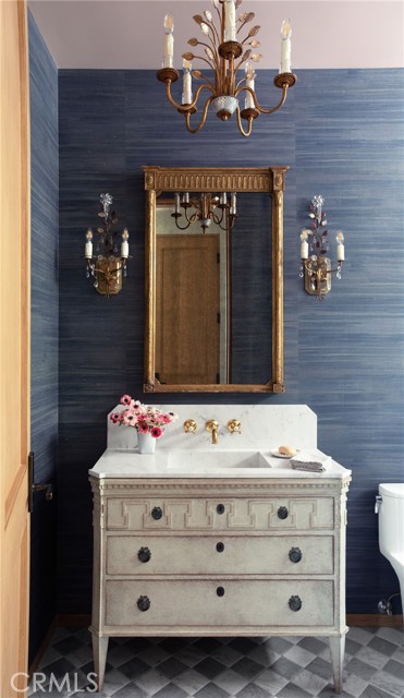 Image 10 of 31 For 2571 Vista