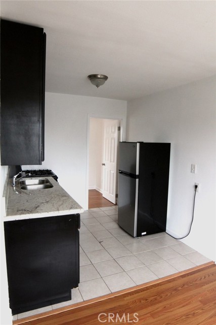 4055 Wall Street, Los Angeles CA: https://media.crmls.org/medias/7417280a-07f9-49d2-a0c7-4f3b12e95d7d.jpg