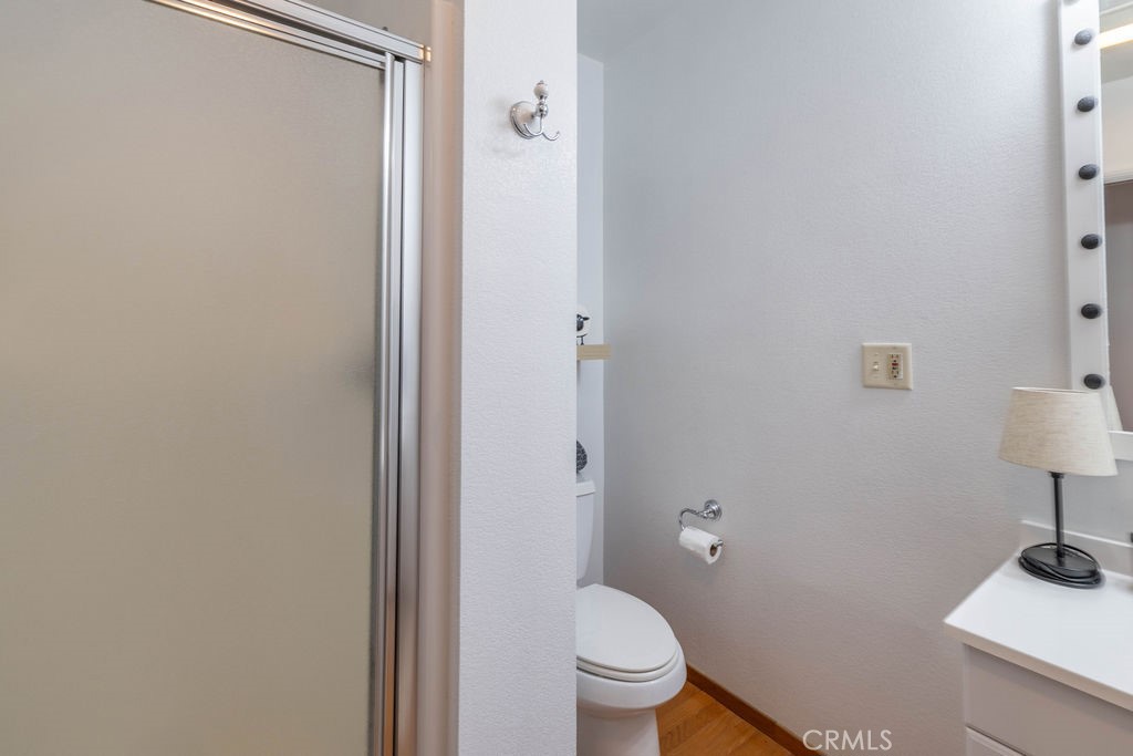 https://media.crmls.org/medias/7417a0d1-5231-413e-aba3-93ca71f007a6.jpg?preset=X-Large