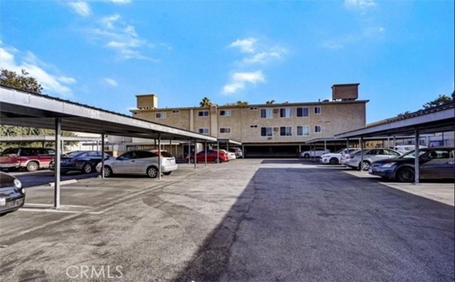 20327 Saticoy Street, Winnetka CA: https://media.crmls.org/medias/7417ddf7-a18e-4292-9245-c70a89b00b85.jpg