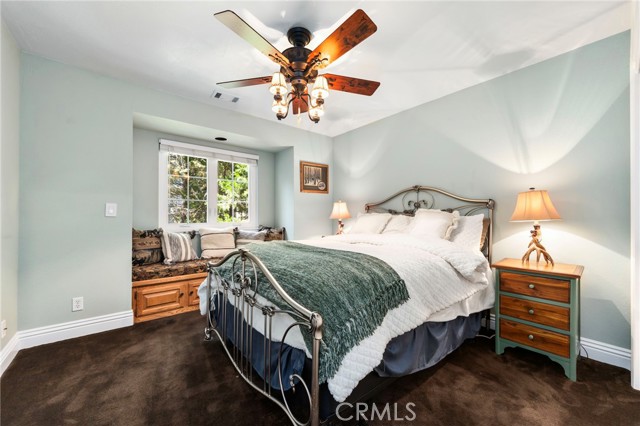 Detail Gallery Image 28 of 44 For 447 Bay View Dr, Lake Arrowhead,  CA 92352 - 4 Beds | 3 Baths