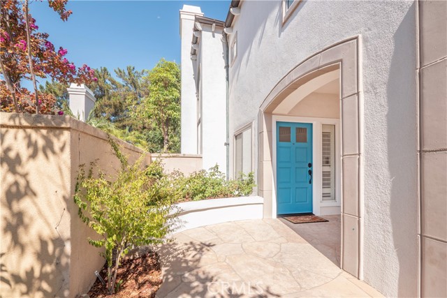 5 Encinal, Lake Forest CA: https://media.crmls.org/medias/741991e2-9af7-45cf-8756-6952fd632494.jpg