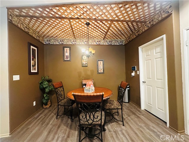 Detail Gallery Image 10 of 35 For 13375 Dunwood Ct, Victorville,  CA 92392 - 5 Beds | 2 Baths