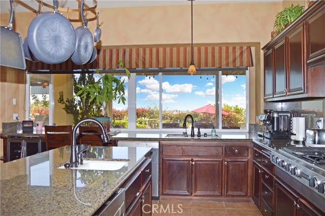 Detail Gallery Image 18 of 75 For 13622 Canyon Crest Rd, Yucaipa,  CA 92399 - 5 Beds | 3 Baths