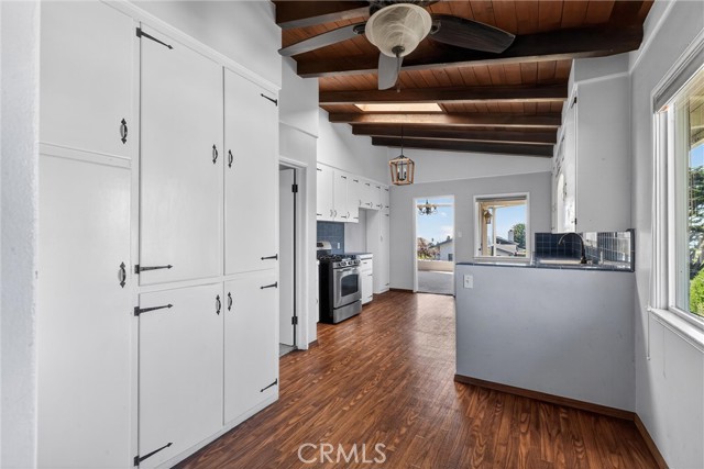 Detail Gallery Image 14 of 50 For 1000 Ridgeway, Morro Bay,  CA 93442 - 3 Beds | 2/1 Baths