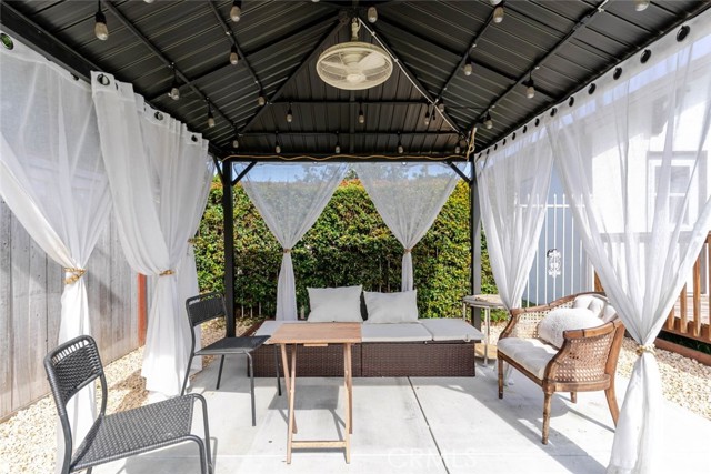 Detail Gallery Image 22 of 28 For 1100 W 103rd St, Los Angeles,  CA 90044 - 2 Beds | 1 Baths