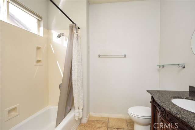 Detail Gallery Image 20 of 40 For 30938 Emperor, Canyon Lake,  CA 92587 - 4 Beds | 3 Baths