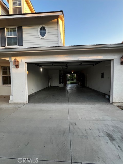7090 Cottage Grove Drive, Eastvale CA: https://media.crmls.org/medias/741bf134-ecaf-492e-8adc-93a81c5c8821.jpg