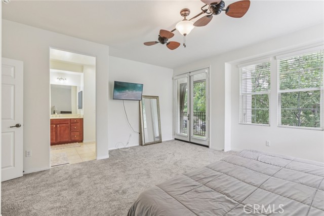 28519 Pietro Drive, Valencia CA: https://media.crmls.org/medias/741c3300-f572-482c-ba9c-2728f37f21b0.jpg
