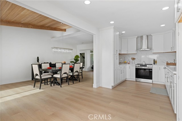 Detail Gallery Image 15 of 39 For 1219 N Raymond Ave, Fullerton,  CA 92831 - 4 Beds | 2/1 Baths