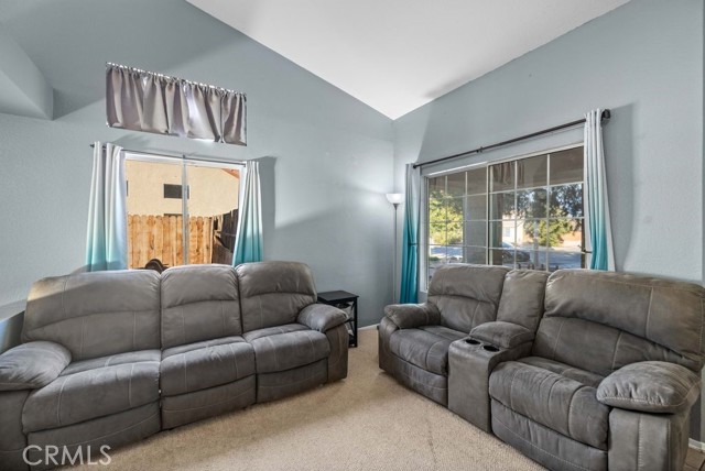 Detail Gallery Image 6 of 35 For 43527 Grange St, Lancaster,  CA 93535 - 4 Beds | 2 Baths
