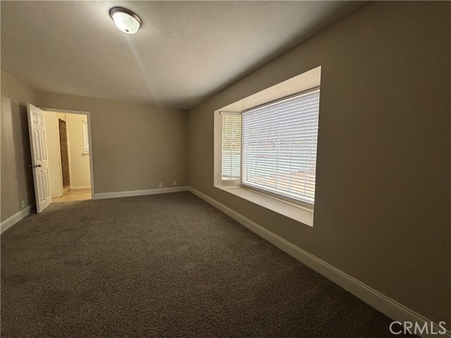 Detail Gallery Image 14 of 24 For 7447 Loma Verde Ave, Canoga Park,  CA 91303 - 3 Beds | 2 Baths