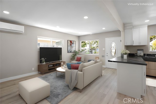 5021 Harbor Street, Commerce CA: https://media.crmls.org/medias/741f16de-c92e-43ba-abbc-f9faae398c6a.jpg