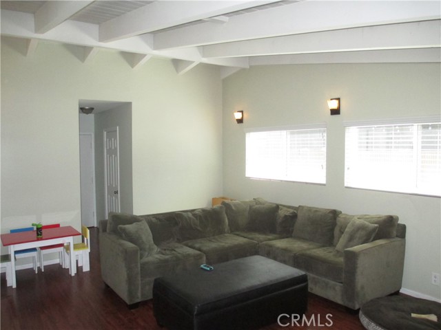 Detail Gallery Image 10 of 41 For 2281 Faust Ave, Long Beach,  CA 90815 - 3 Beds | 3 Baths