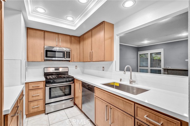 Detail Gallery Image 19 of 38 For 2325 S Mira Ct, Anaheim,  CA 92802 - 2 Beds | 1/1 Baths