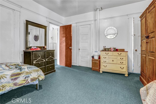 1470 W Adams Boulevard, Los Angeles CA: https://media.crmls.org/medias/74209792-a64d-405d-a625-93d56f7c1ee1.jpg