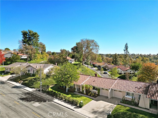 Detail Gallery Image 3 of 42 For 27952 Calle Casal, Mission Viejo,  CA 92692 - 3 Beds | 2 Baths