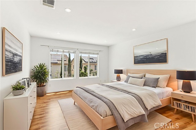 27220 Sterling Grove Lane, Canyon Country CA: https://media.crmls.org/medias/7421b931-554d-4a85-ada2-34dbf4a694cc.jpg
