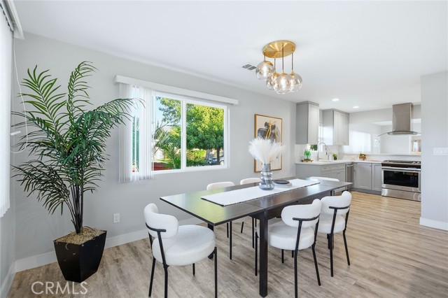 Detail Gallery Image 10 of 48 For 5990 E El Paseo, Long Beach,  CA 90815 - 3 Beds | 2 Baths