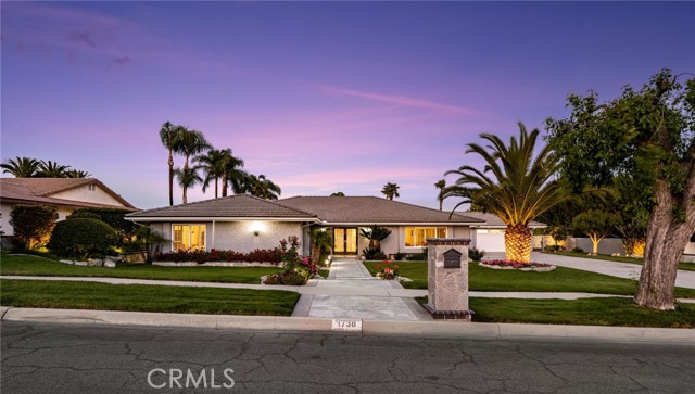 1738 N Ukiah Way, Upland CA: https://media.crmls.org/medias/742202a9-f2f8-4f75-8ef2-99e9e9f9401c.jpg