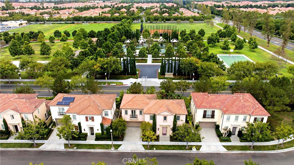 https://media.crmls.org/medias/742299e0-77ab-485c-afda-d4202a3196d4.jpg?preset=X-Large