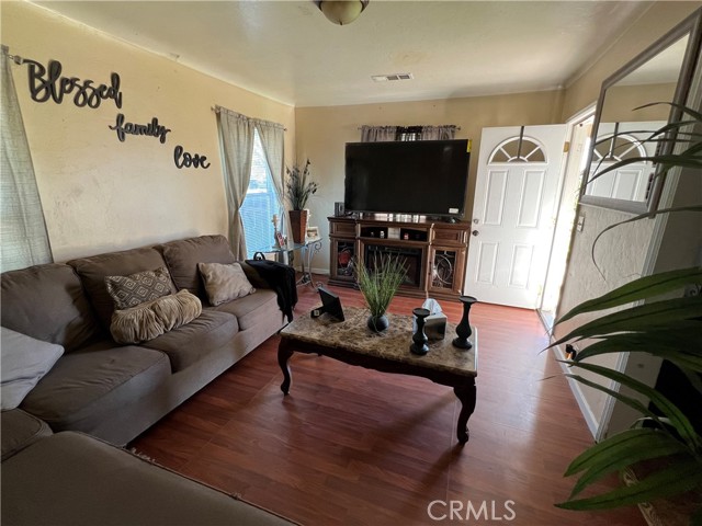 Detail Gallery Image 11 of 17 For 3326 W Henson, Riverdale,  CA 93656 - 2 Beds | 1 Baths