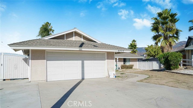 Detail Gallery Image 2 of 25 For 6302 Orange Knoll Ave, San Bernardino,  CA 92404 - 4 Beds | 2 Baths