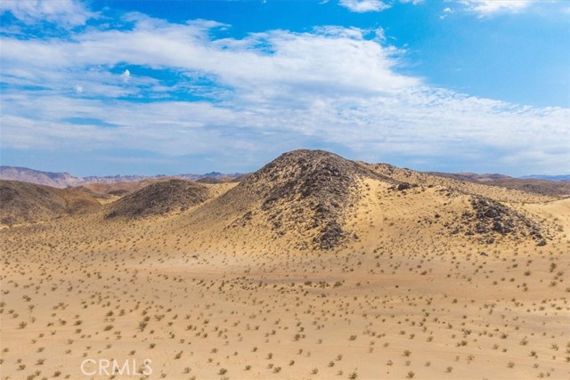 67859 Valle Vista Road, 29 Palms CA: https://media.crmls.org/medias/7422c7b7-936b-4f65-a5f4-35102f30476e.jpg
