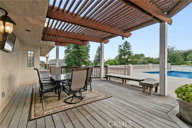 3225 Yardley Place, Simi Valley CA: https://media.crmls.org/medias/7422d400-bad0-4b44-bb32-789e8e2d0363.jpg