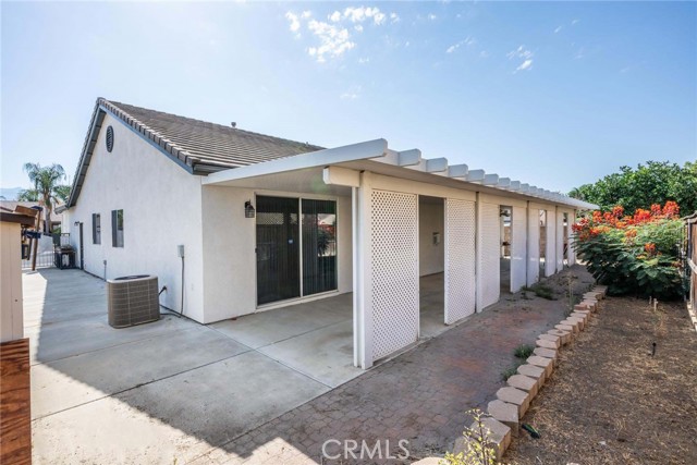 2354 Versailles Street, San Jacinto CA: https://media.crmls.org/medias/7424093e-6300-4e63-b68b-f31fd70d6062.jpg