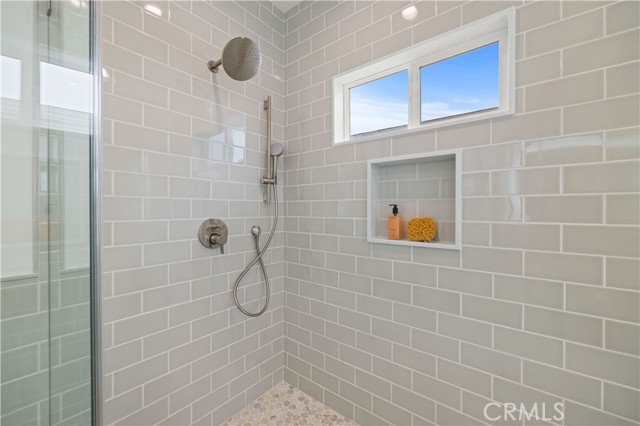1212 19th Street, Hermosa Beach, California 90254, 4 Bedrooms Bedrooms, ,4 BathroomsBathrooms,Residential,For Sale,19th,SB26062974