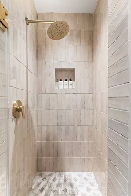 Detail Gallery Image 22 of 43 For 3364 Bennett, Los Angeles,  CA 90068 - 3 Beds | 3 Baths