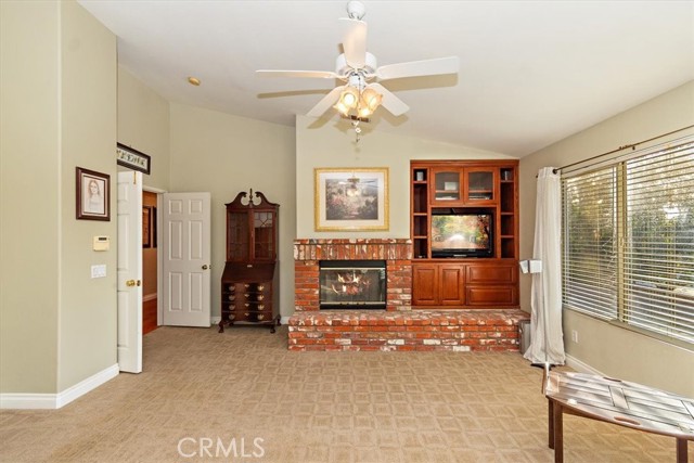 14132 Peral Court, Chino CA: https://media.crmls.org/medias/74271c78-48fb-4145-aecb-d31bd485c81a.jpg