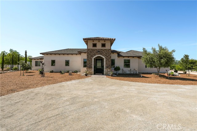 Detail Gallery Image 7 of 56 For 41900 Jojoba Hills Cir, Aguanga,  CA 92536 - 4 Beds | 4 Baths