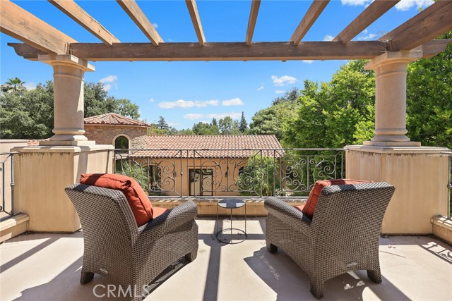 Detail Gallery Image 4 of 40 For 330 W Le Roy Ave, Arcadia,  CA 91007 - 10 Beds | 9 Baths