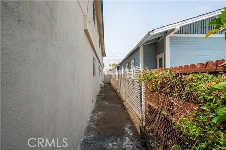 116 S Fir Avenue, Inglewood CA: https://media.crmls.org/medias/7428267a-0157-4d0e-8ae7-a50ed6634379.jpg