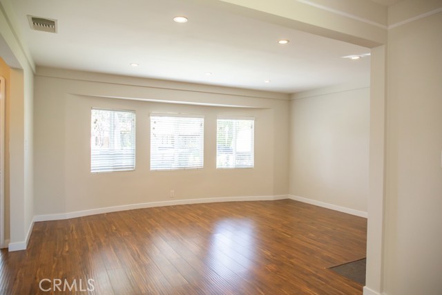 Detail Gallery Image 5 of 25 For 10722 Braddock Dr, Culver City,  CA 90230 - 3 Beds | 2 Baths