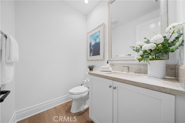 101 Lustro, Irvine CA: https://media.crmls.org/medias/7428bf32-d986-4db7-8074-7a2574de41ce.jpg