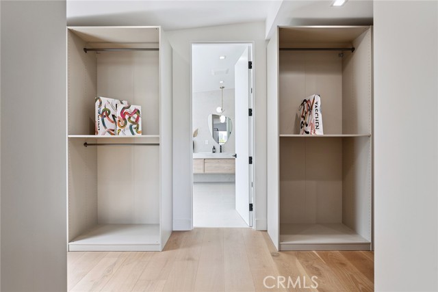 Detail Gallery Image 38 of 65 For 22268 Avenue San Luis, Woodland Hills,  CA 91364 - 5 Beds | 5/1 Baths